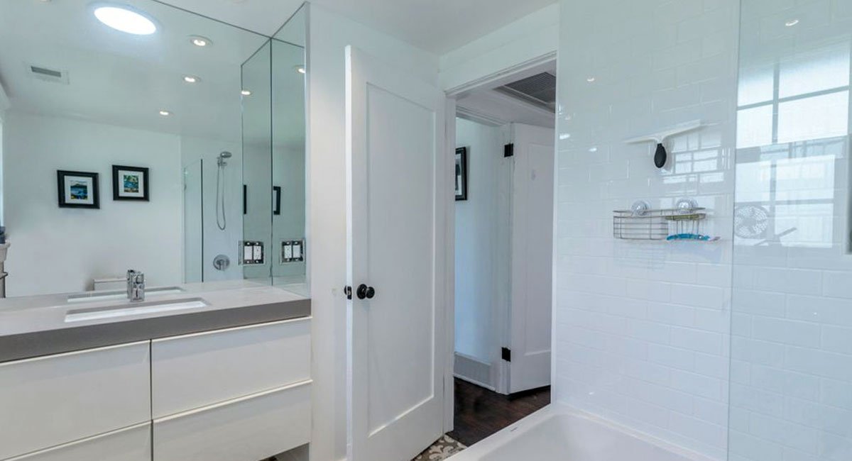 Finished duplex bathroom